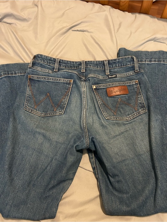 Wrangler Denim - Wrangler Men's Light Blue Denim Relaxed Jeans